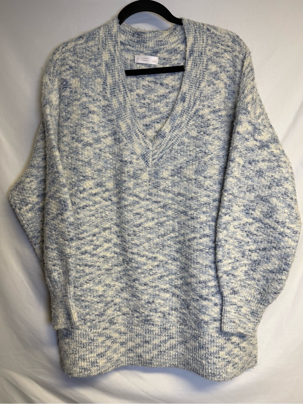 LC Lauren Conrad Heathered Blue and Cream V-Neck Sweater